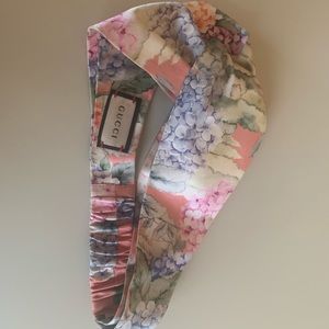 Gucci Silk Headband with Floral Print
